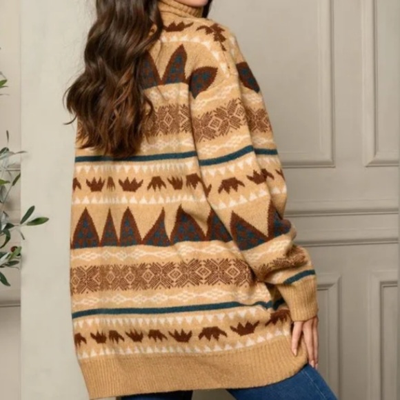 Aztec Print Sweater - Picture 3 of 6